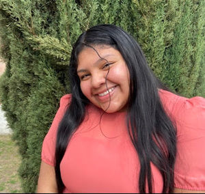 Meet your Posher, María